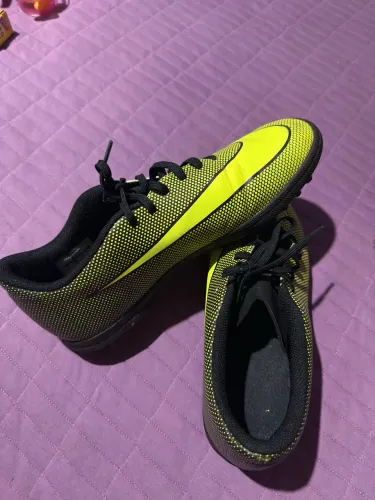 Chuteira Nike 40