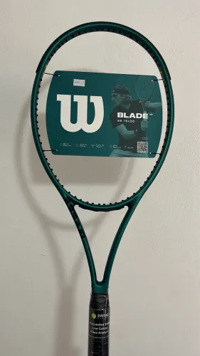 Raquete de tênis Wilson blade v9