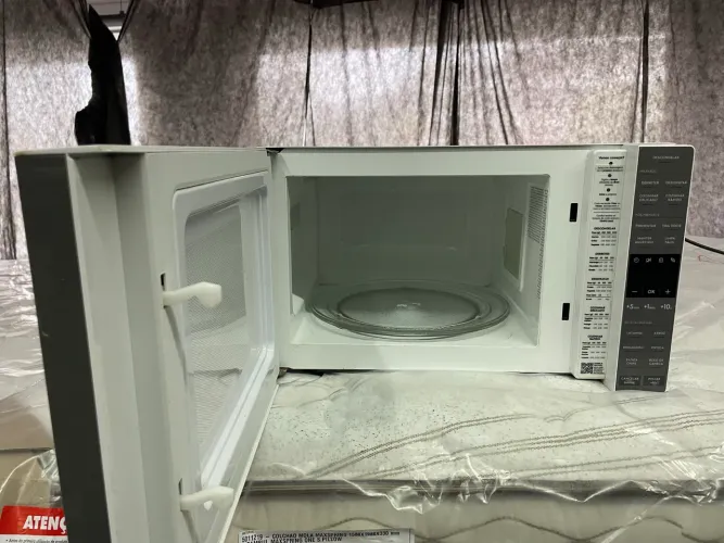 Microondas Eletroluz