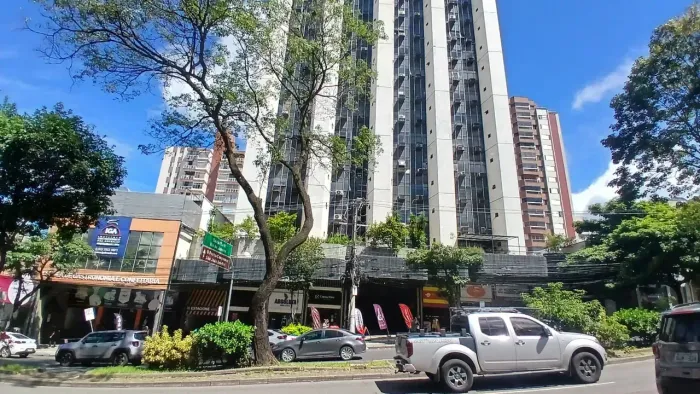 ALUGA / SANTO ANTÔNIO / SALA COMERCIAL AV. DO CONTORNO/ PORTEIRO 24H