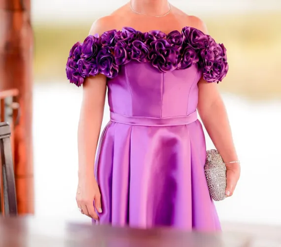 Vestido de festa violeta 