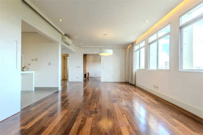 Apartamento com 2 quartos à venda em Itaim bibi - SP