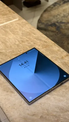 Samsung Galaxy Z Fold 6