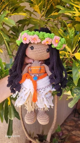 Boneca Moana em amigurumi 
