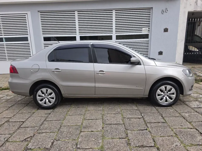 Volkswagen Voyage 1.0/1.0 City MI Total Flex 8V 4P 2013