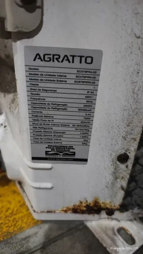 Vendo AR condicionado Agratto 9.000 btu com defeito na condensadora.