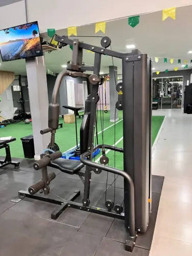 Estação de Musculação Movement W2. Usada!!