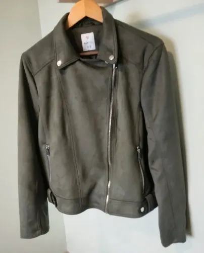 Jaqueta Biker Plus Size em Suede