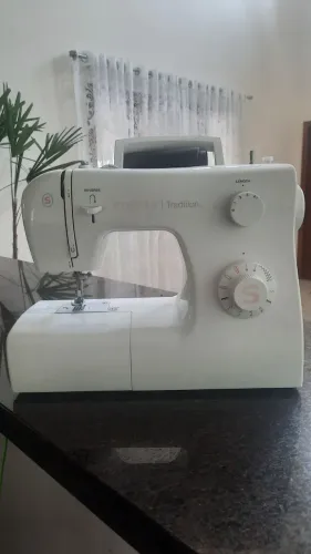 Maquina de costura Singer Tradition