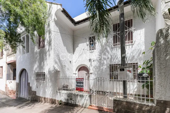 Amplitude e luz natural em destaque