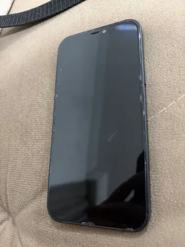 Vende-se iPhone 12 em perfeitas condições