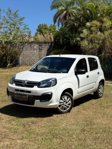 Fiat Uno Attractive 1.0 EVO Fire Flex 8V 5P 2021