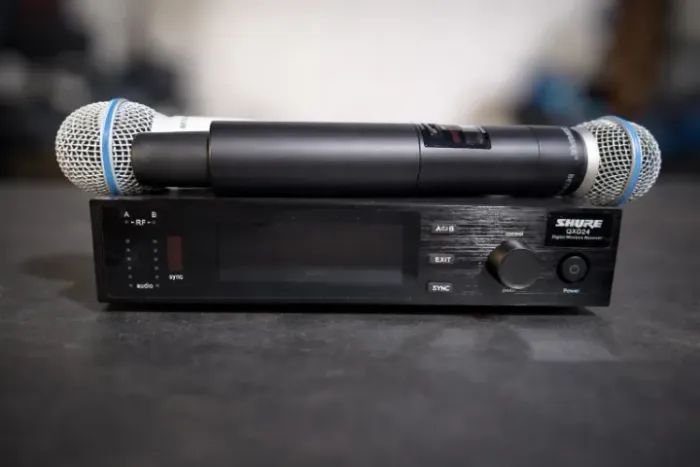 Microfone Duplo sem fio Shure QXD24 - Novo