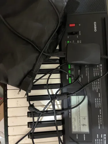 TECLADO CASSIO COM TECLA SENSITIVA