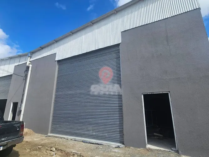 Galpao no centro do Eusébio pronto para empresas