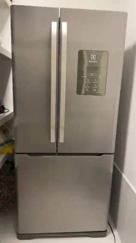 OPORTUNIDADE! Geladeira Electrolux French Door DM84X - 579L 