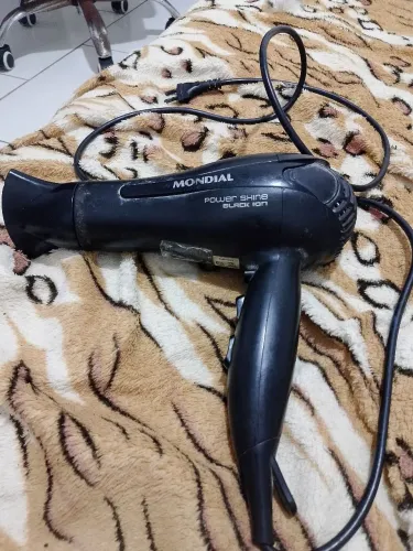 Secador de cabelo mondial