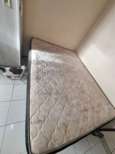 Cama casal 1,88 por 1,35