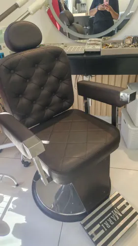 *CADEIRA DE SALÃO/BARBEARIA SEMI NOVA - RECLINÁVEL