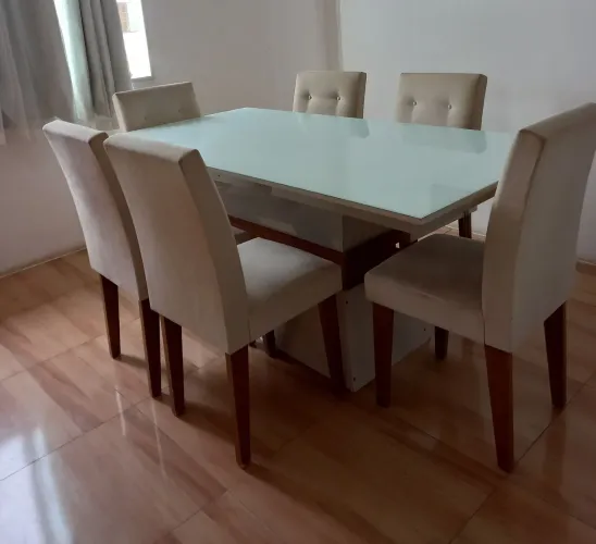 Mesa de jantar de auto padrão
