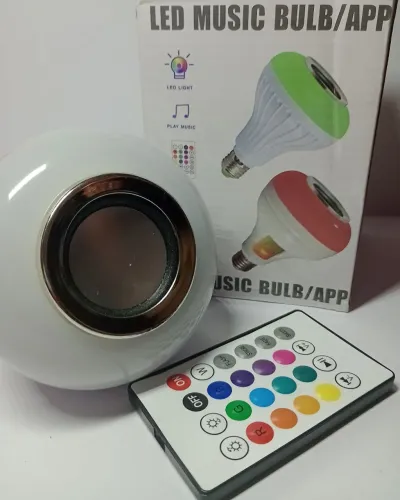 LÂMPADA RGB MUSICAL