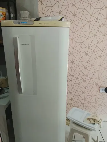 Geladeira eletrolux