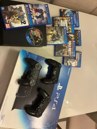 PS4 500 Gb impecável + 3 controles + 9 jogos