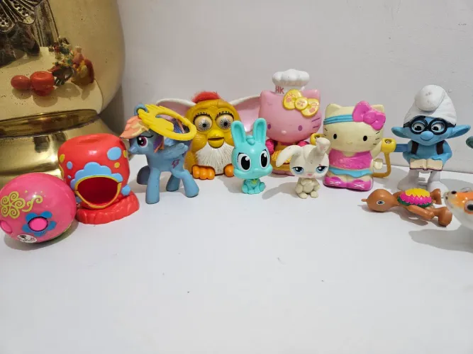 Lote My little pony, hello kitty, Disney e muito mais