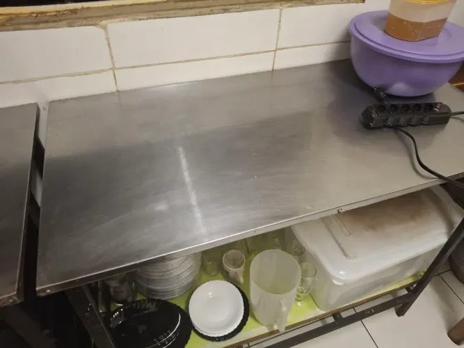 Vendo Bancada de inox