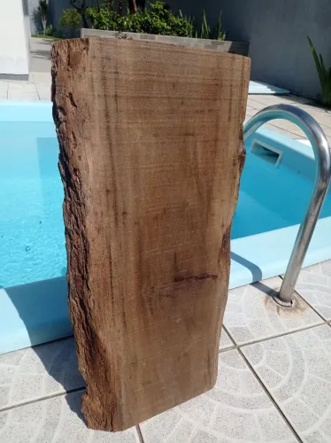 Pisante de madeira