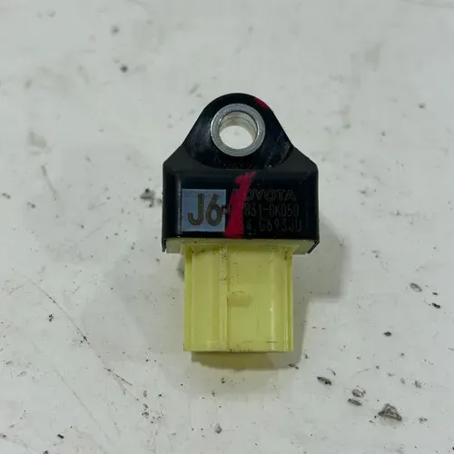 Sensor Impacto Colisão Toyota Hilux 2016 2017 2018 2019 2022