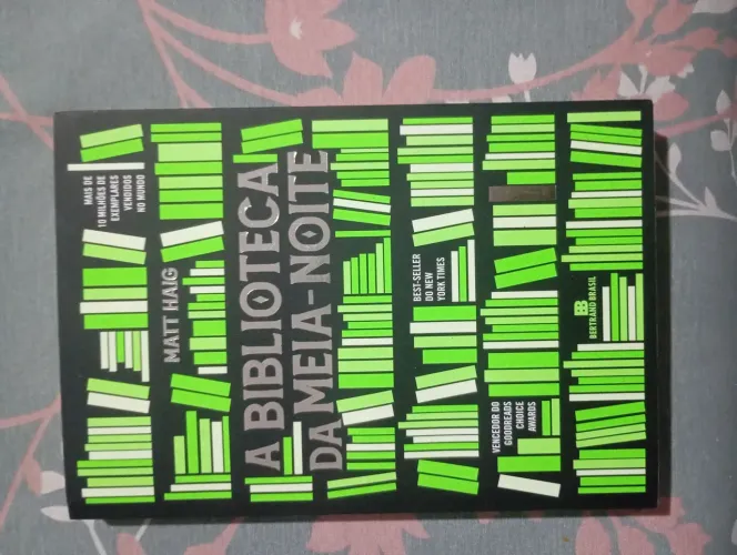 A biblioteca da meia noite 
