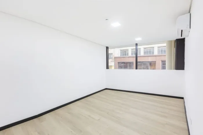 Loja em galeria na Rua Barão de Itapetininga, 143 - Sala 10 12 m²
