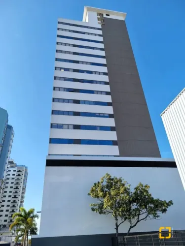 SALA COMERCIAL EM CAMPINAS COM 27 M2 NONO ANDAR 290 MIL.