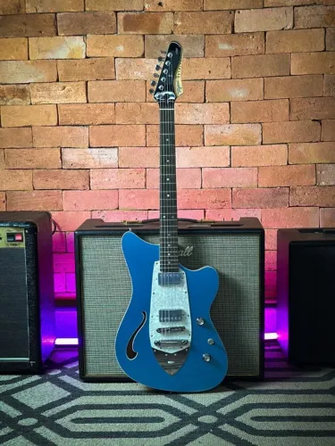 GUITARRA TAGIMA JET BLUES SEMIACUSTICA