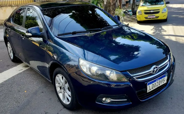 JAC J5 Sedan 1.5 16V 4P Mec. 2013