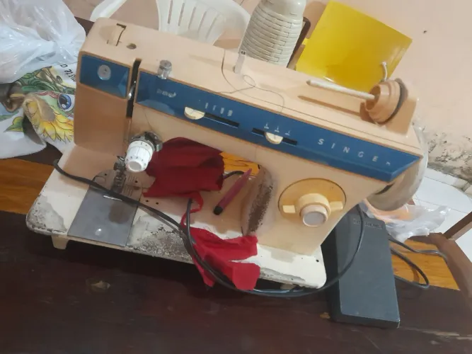 Máquina de costura