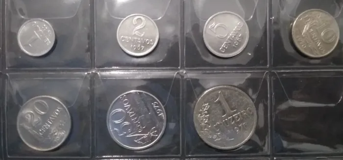 Moedas de Cruzeiros Novos 