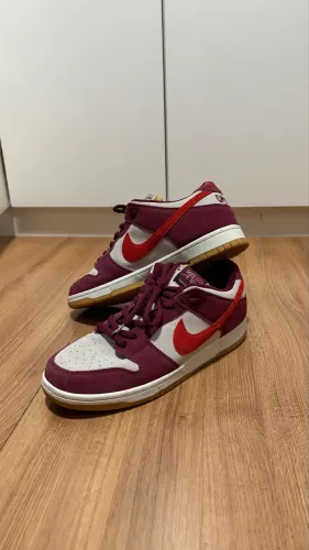 Nike dunk skate like a girl