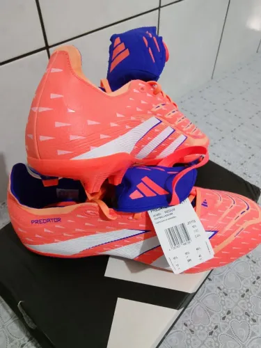 Chuteira Predator Adidas 