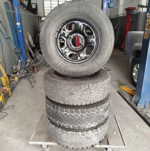 Jogo de roda e Pneus da S10 Hilux aro 16