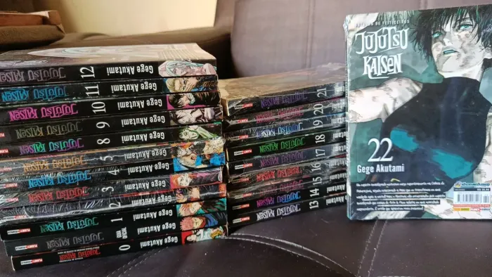 JUJUTSU KAISEN 22 VOLUMES
