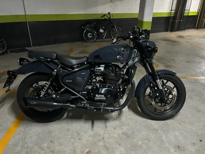 Shotgun 650 c/ apenas 2.000km