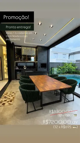 Conjunto de mesa de madeira  e cadeiras para áreas externas 