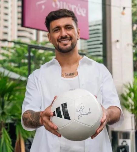 Bola autografada Arrascaeta oficial