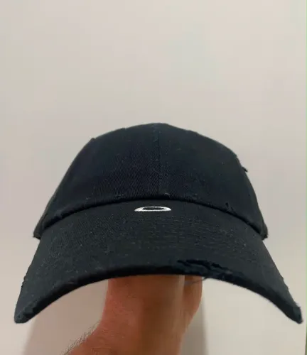boné oakley x piet
