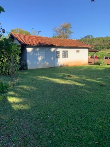 Chácara 914 metros quadrados localizada a 3km da zona urbana de Fartura/SP.