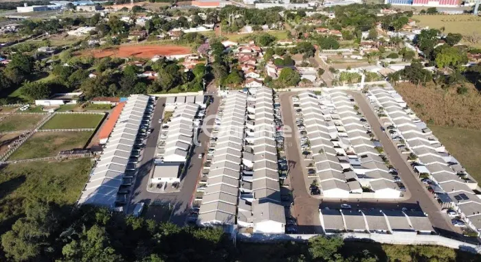 Casa de Condomínio em Atibaia, 2 dormitórios (1 suíte), para venda com 160m² e 2 vagas
