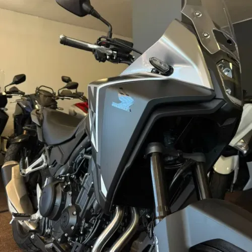 NX 500 2027 -- PRONTA ENTREGA E EMPLACADA