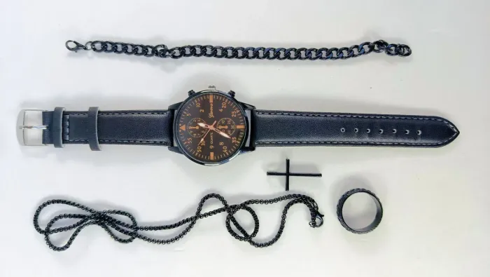 Relógio de Pulso De Boa Qualidade com Pulseira Preta Brinde Colar e Pulseira